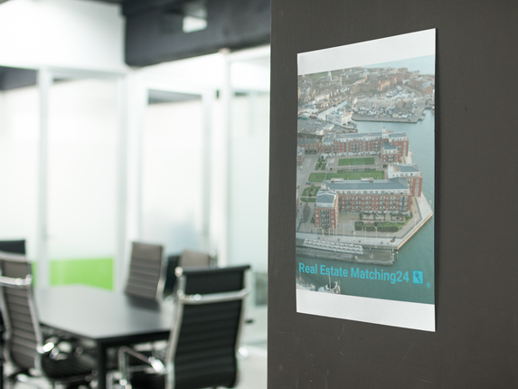 Nice City Poster with realestatematching24 with key Logo