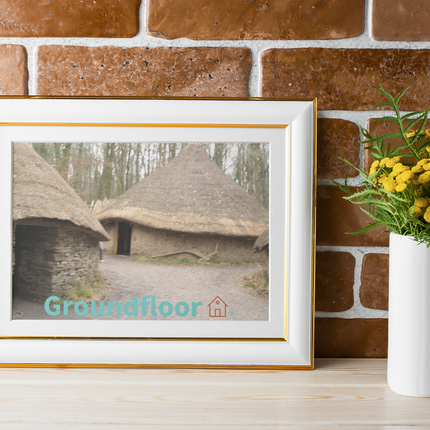 Village Charm Thin canvas with Groundfloor with House Logo