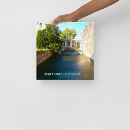 Beautiful Canel Canvas with realestatepartner24 with house Logo