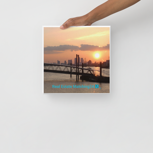Evening Glow Canvas with realestatematching24 with key Logo