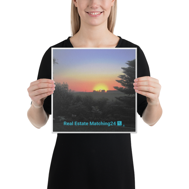 Beautiful Sunset Sinari Canvas with realestatematching24 with key Logo