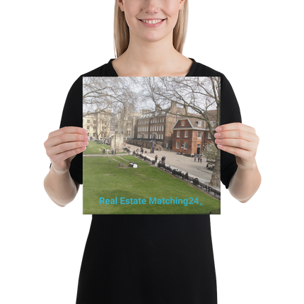Beautiful Park Canvas with realestatematching24 without key Logo