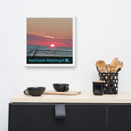 Beutiful Canvas with Real Estate Matching24 Logo