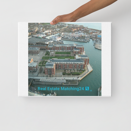 Nice City Canvas with realestatematching24 with key Logo