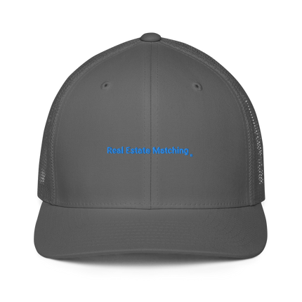 Closed-back trucker cap