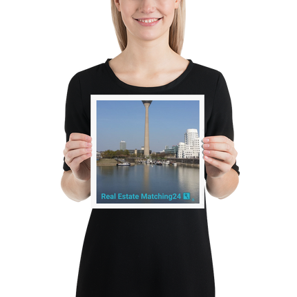 Lovely Sinari Poster with Real Estate Matching24 Logo