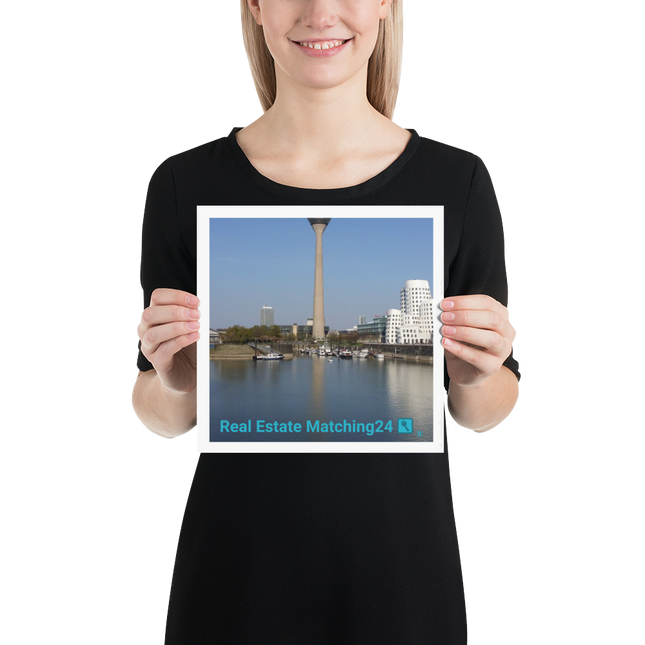 Lovely Sinari Poster with Real Estate Matching24 Logo
