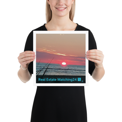 Beutiful Poster with Real Estate Matching24 Logo