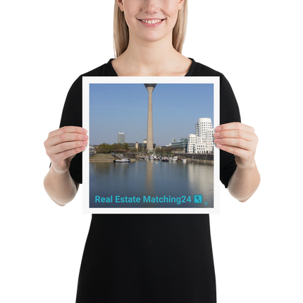Lovely Sinari Poster with Real Estate Matching24 Logo