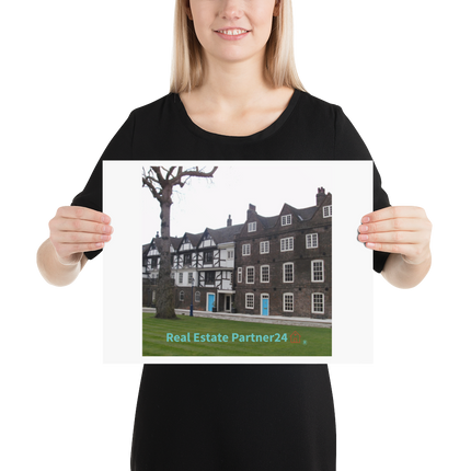 Beutiful Palace Poster with realestatepartner24 with house Logo