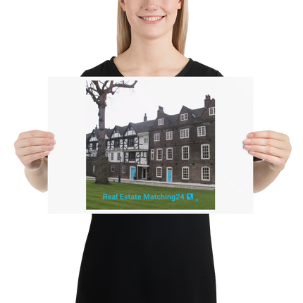 Beutiful Palace Poster with realestatematching24 with key Logo