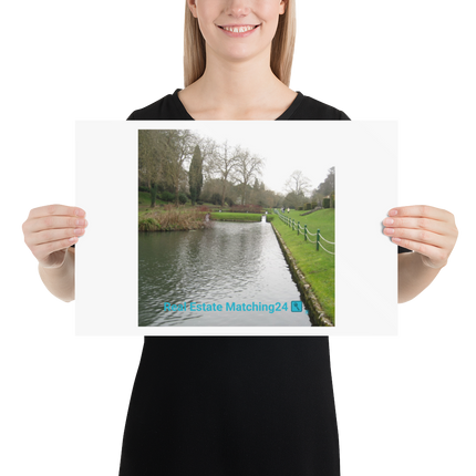 Lakeside Beauty Poster with realestatematching24 with key Logo
