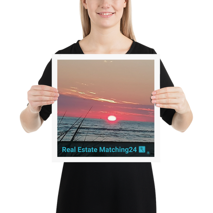 Beutiful Poster with Real Estate Matching24 Logo