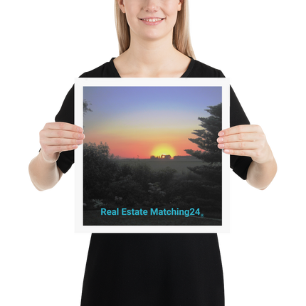 Beutiful Sunset Sinari Poster with realestatematching24 without key Logo