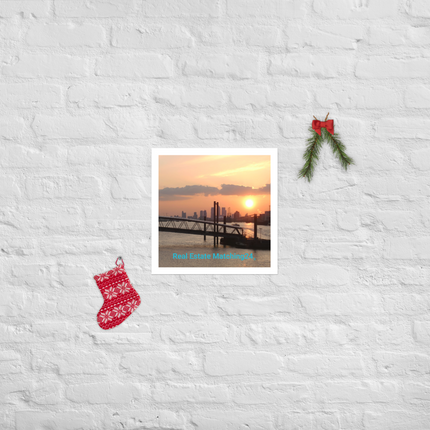 Evening Glow Poster with realestatematching24 without key Logo