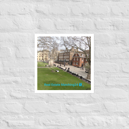 Beutiful Park Poster with realestatematching24 with key Logo