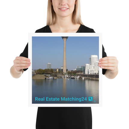 Lovely Sinari Poster with Real Estate Matching24 Logo