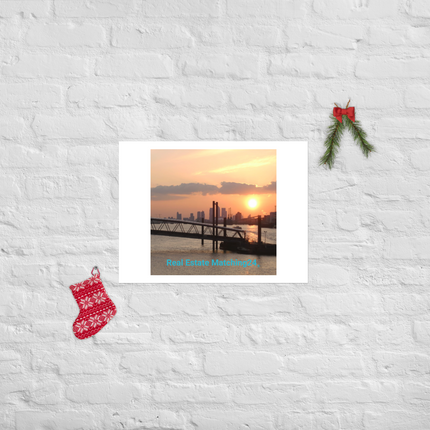 Evening Glow Poster with realestatematching24 without key Logo