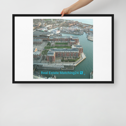 Nice City Framed canvas with realestatematching24 with key Logo