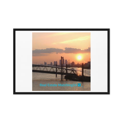 Evening Glow Framed canvas with realestatematching24 with key Logo
