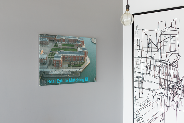 Nice City Canvas with realestatematching with key Logo