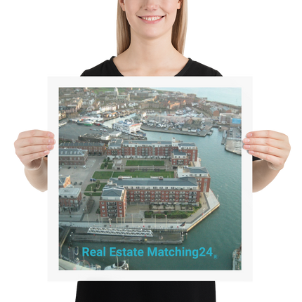 Nice City Photo paper poster with realestatematching24 without key Logo