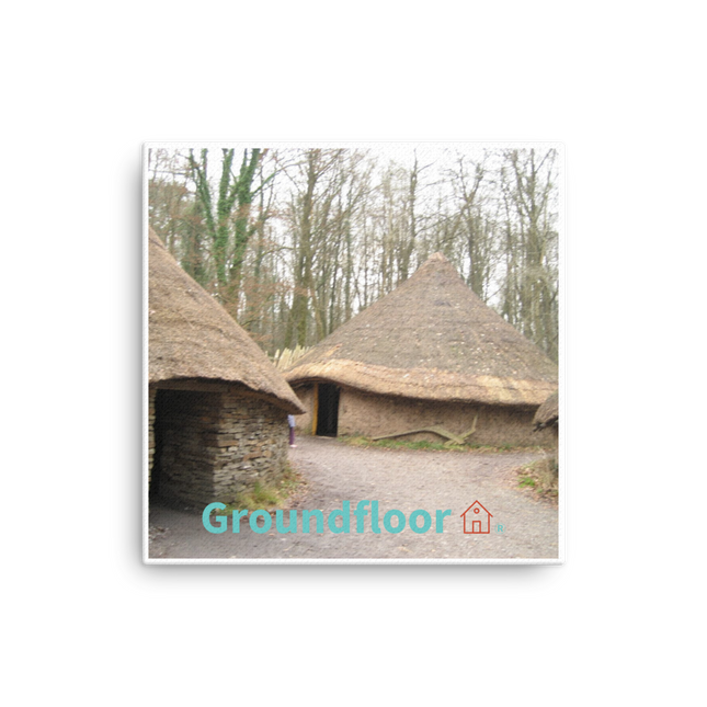 Village Charm Thin canvas with Groundfloor with House Logo
