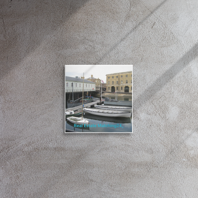 Boat on Water Thin canvas with realestatematching24 without key Logo