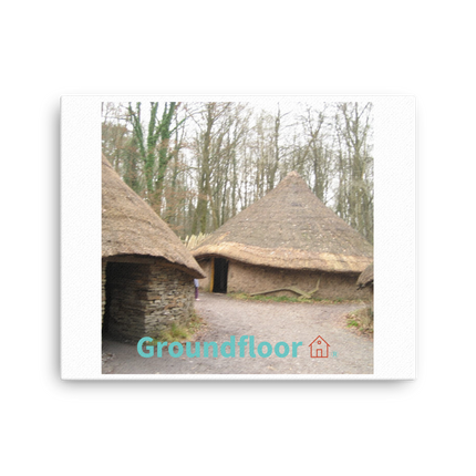 Village Charm Thin canvas with Groundfloor with House Logo