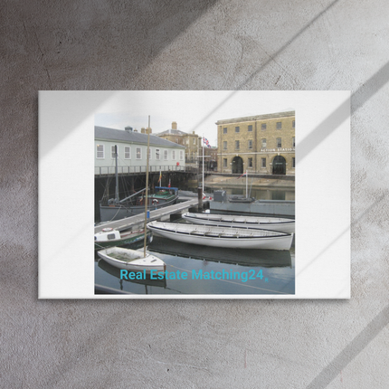 Boat on Water Thin canvas with realestatematching24 without key Logo