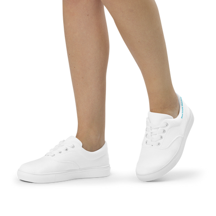 Women’s lace-up canvas shoes